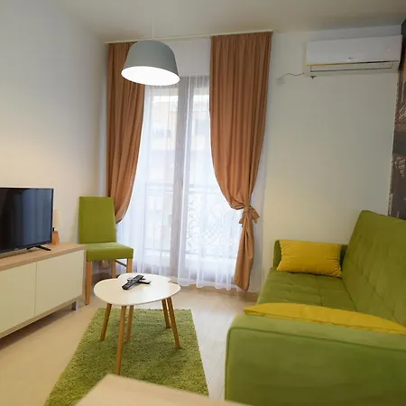 Flatiron Apartment *