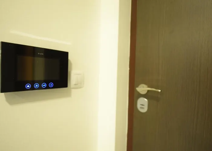 Flatiron Apartment *